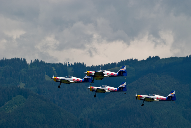 103_AirPower_The Flying Bulls Aerobatics Team na Zlin-50 LX.jpg